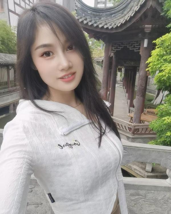 天府三街曼妙身姿-51花探