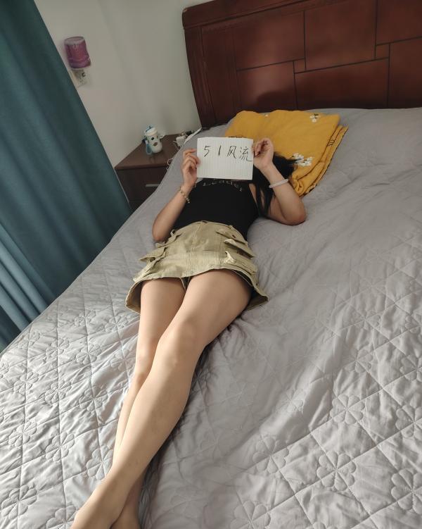 岛内丝袜少妇-51花探